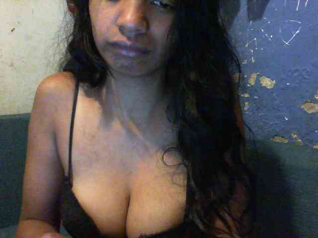 Giiulia webcam