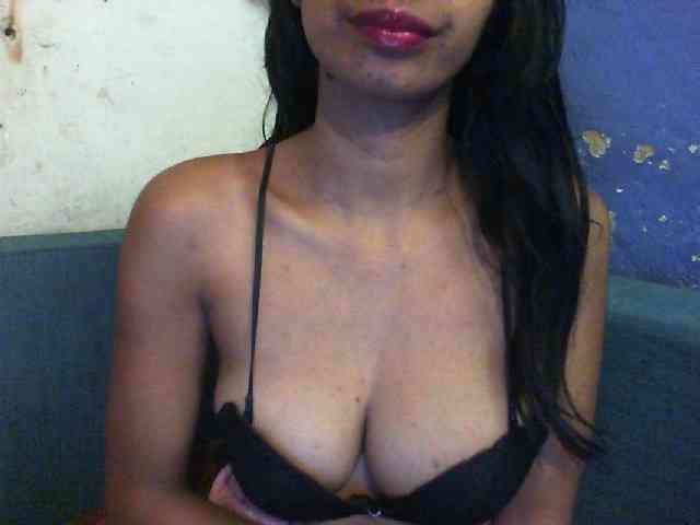 Giiulia webcam