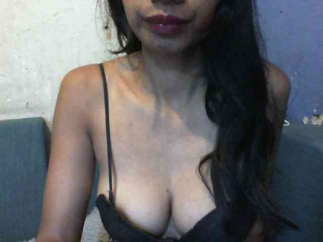 Giiulia webcam