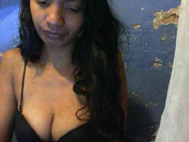 Giiulia webcam