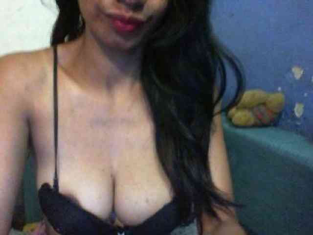 Giiulia Live Webcam on BongaCams