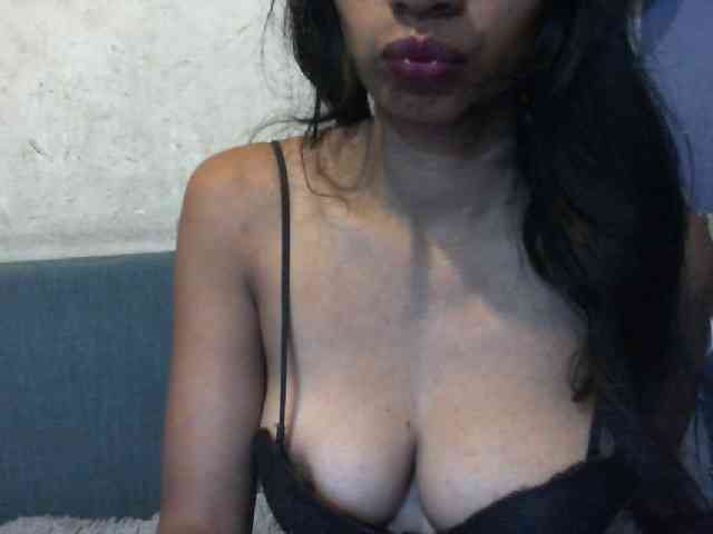Giiulia webcam