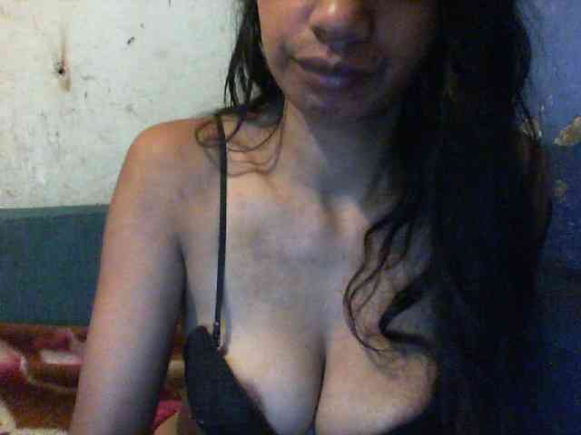 Giiulia webcam