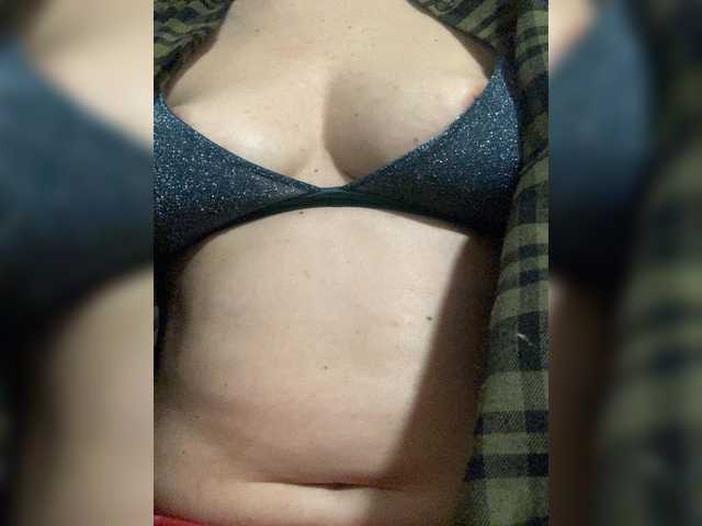 Melissafoxx's BongaCams show and profile