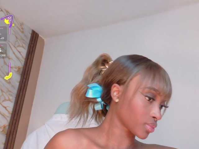 AhviEbony's BongaCams show and profile