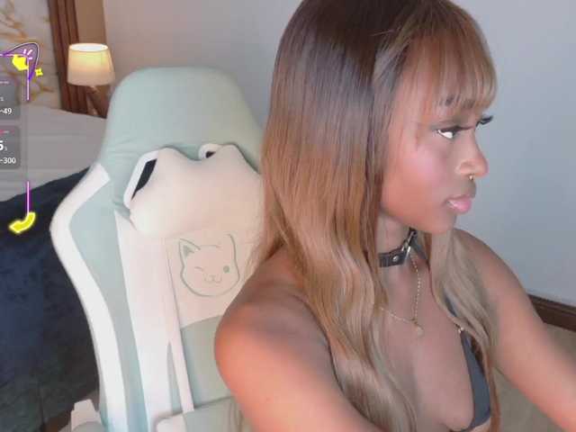 AhviEbony's BongaCams show and profile