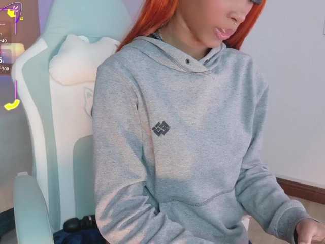 AhviEbony's BongaCams show and profile