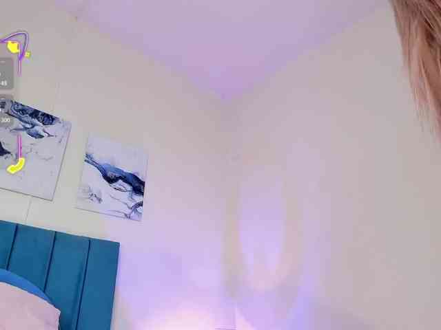 AhviEbony webcam