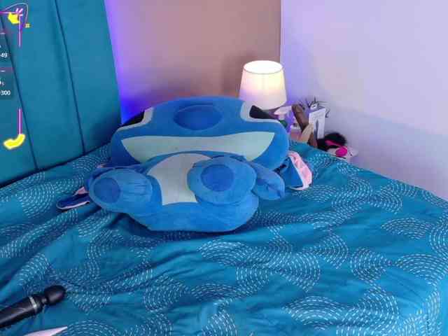 AhviEbony Live Webcam on BongaCams