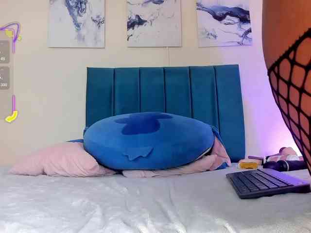AhviEbony webcam