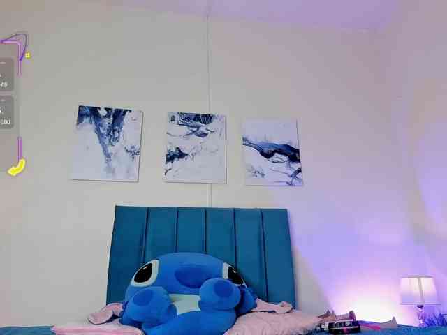 AhviEbony webcam