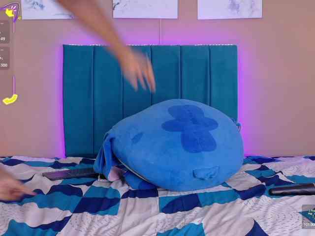 AhviEbony webcam
