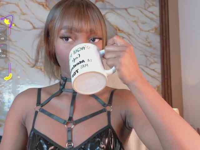 AhviEbony Live Webcam on BongaCams