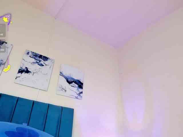 AhviEbony webcam
