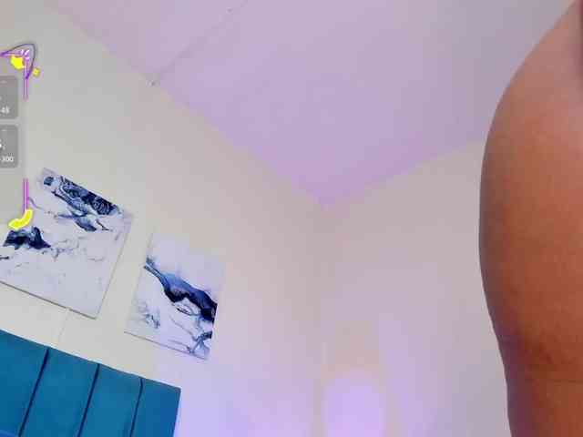 AhviEbony webcam