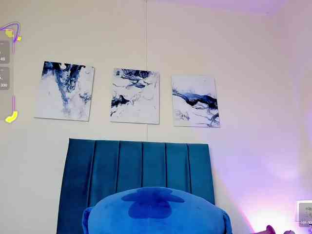 AhviEbony webcam