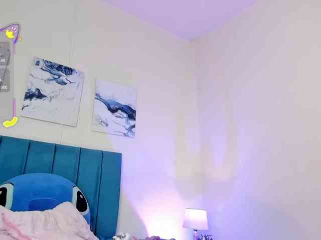 AhviEbony webcam