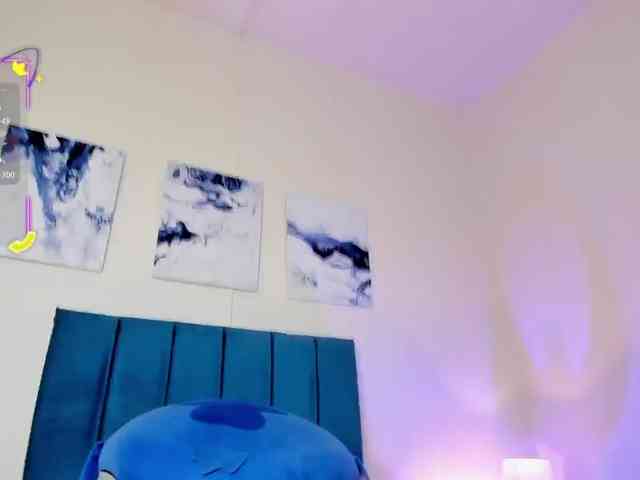 AhviEbony webcam