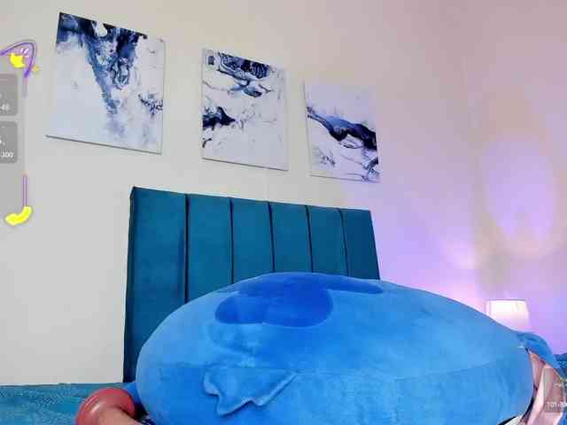 AhviEbony webcam