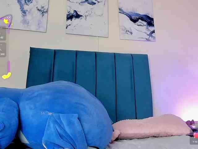 AhviEbony webcam
