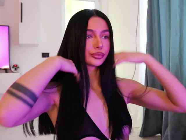 Ivy-Kaelani webcam