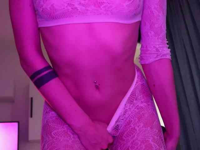 Ivy-Kaelani webcam