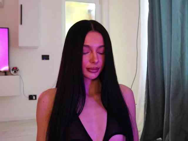 Ivy-Kaelani webcam