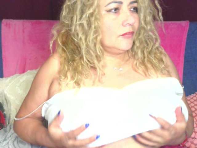 majobarraza's BongaCams show and profile