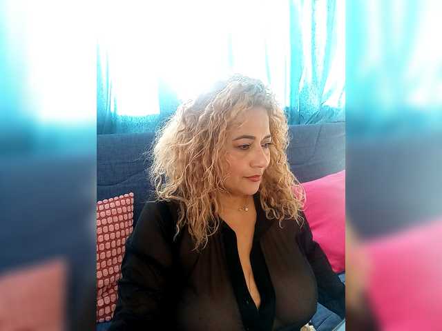 majobarraza's BongaCams show and profile