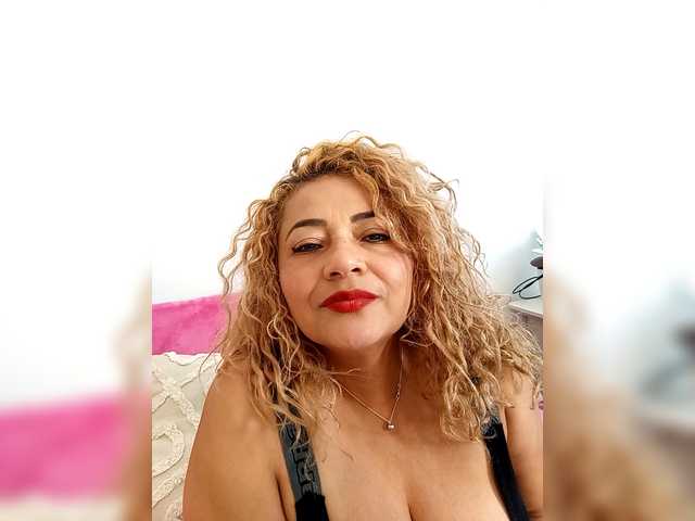 majobarraza's BongaCams show and profile