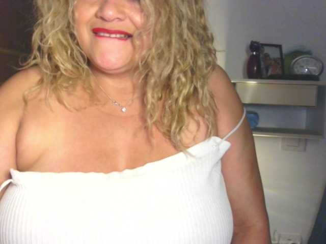 majobarraza's BongaCams show and profile