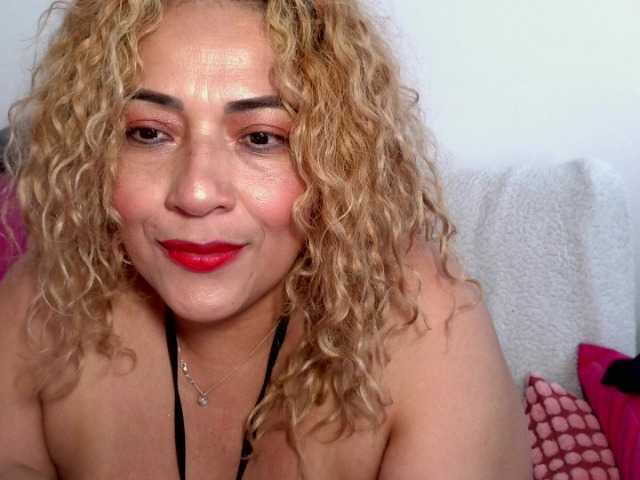 majobarraza's BongaCams show and profile