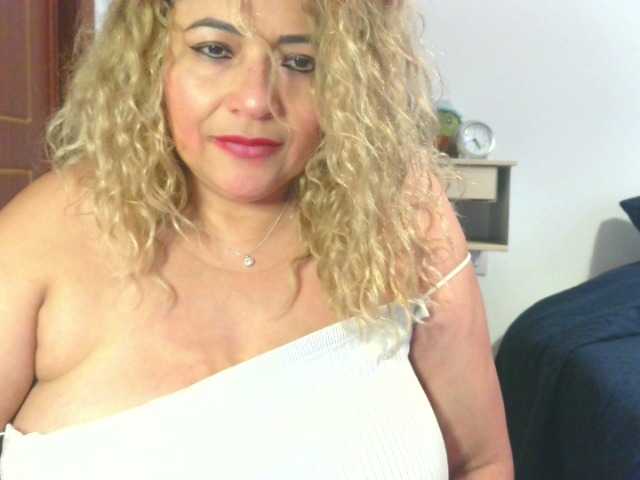 majobarraza's BongaCams show and profile