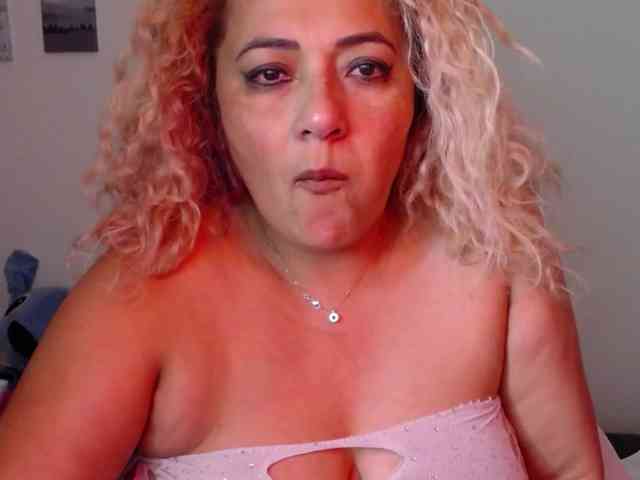 chatting online Majobarraza