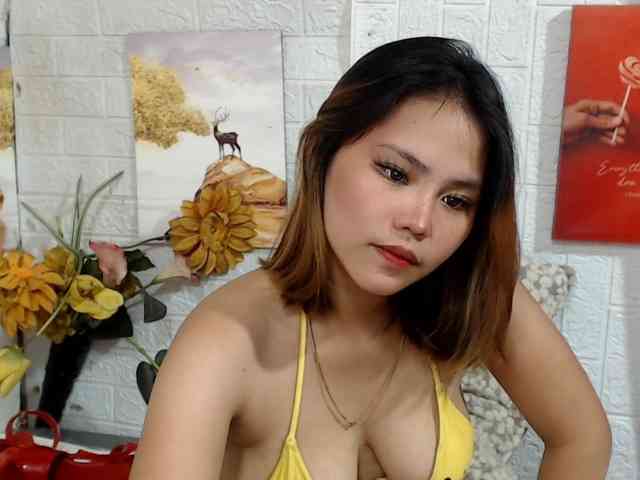 misshotty webcam