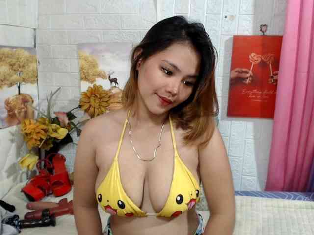 misshotty webcam