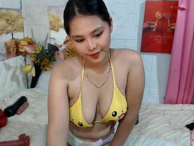 misshotty webcam