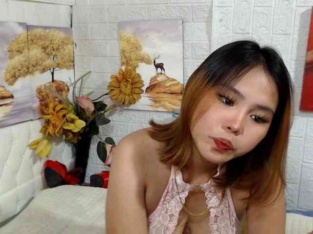 misshotty webcam