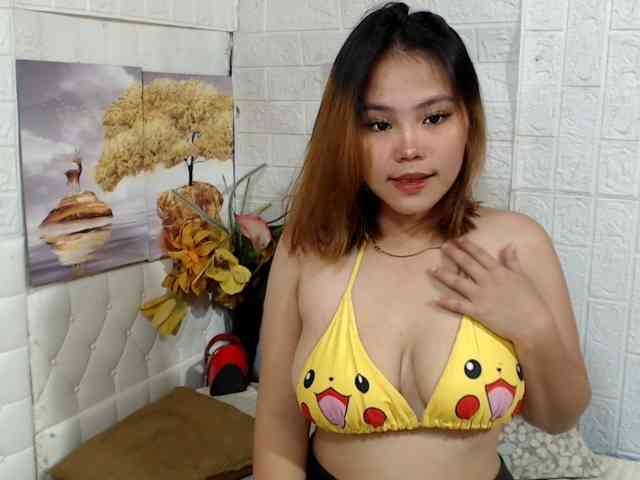 misshotty webcam
