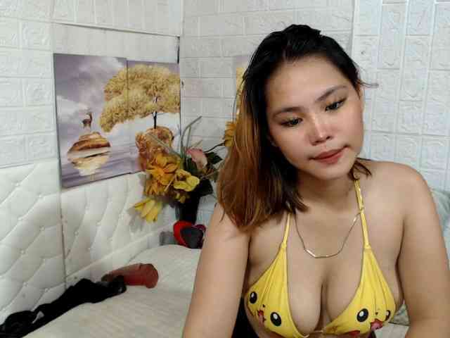 misshotty webcam