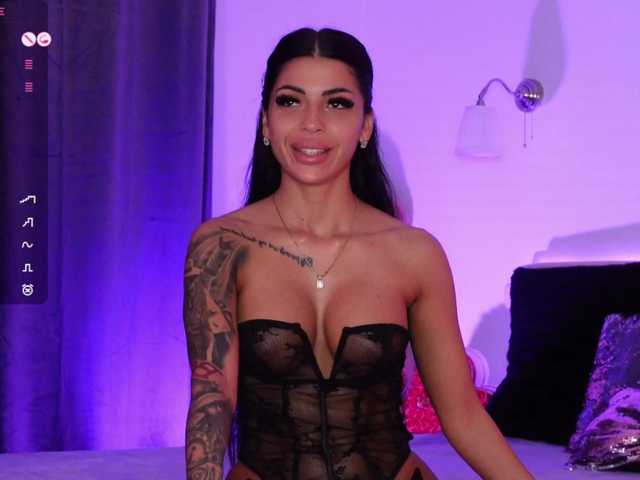 AngelaMyst room chat