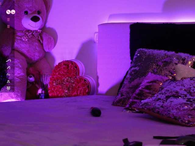 go to chat with AngelaMyst