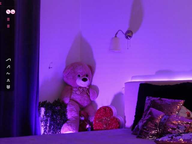 go to chat with AngelaMyst