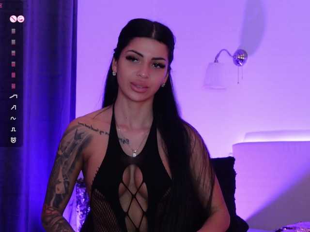 AngelaMyst live cam