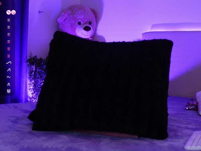 AngelaMyst from BongaCams