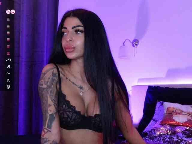 AngelaMyst Live Webcam on BongaCams