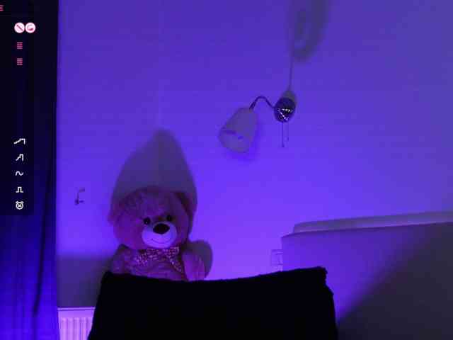 AngelaMyst webcam