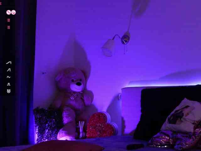 AngelaMyst webcam