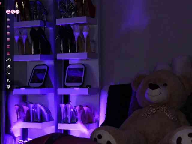 AngelaMyst Live Webcam on BongaCams