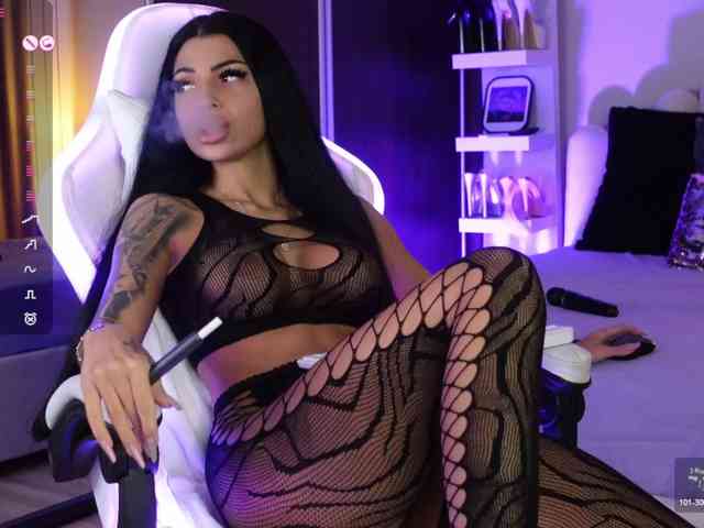 AngelaMyst webcam